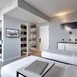 Hotel Legere Express