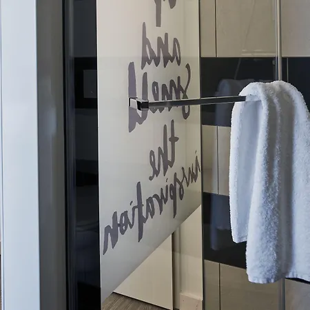 Hotel Legere Express