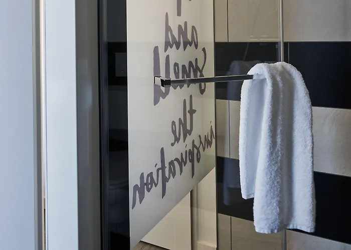 Hotel Legere Express