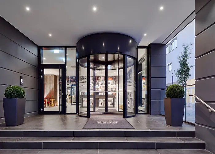 Légère Express Hotel 3*